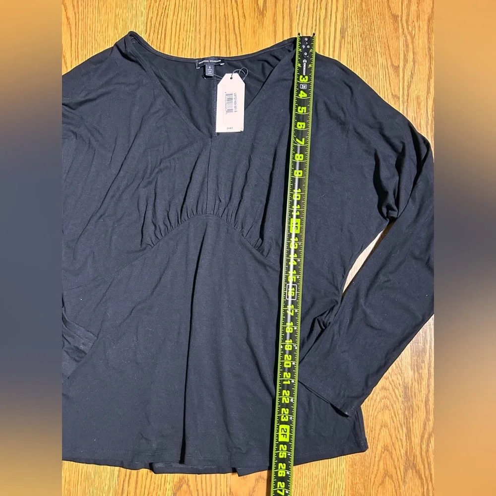 Universal Standard Liquid Jersey Long Sleeve Cross‎ Top - Picture 4 of 8
